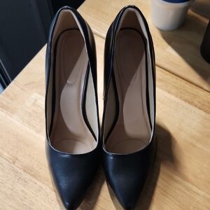 Elegant Women's Pumps